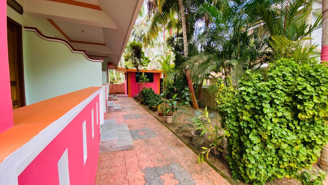 Packbag Comfort Bed & Breakfast Kovalam Luaran gambar