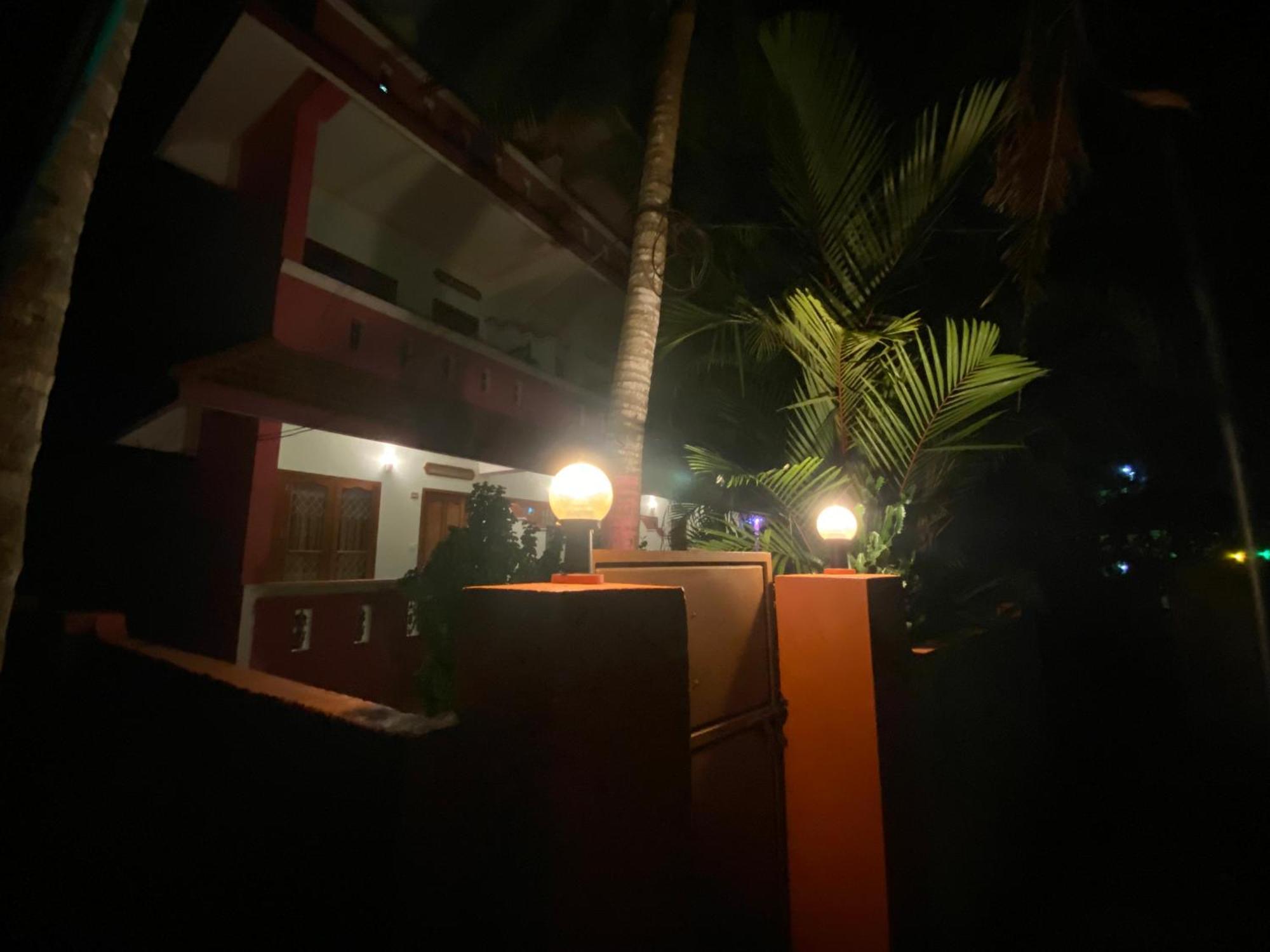 Packbag Comfort Bed & Breakfast Kovalam Luaran gambar