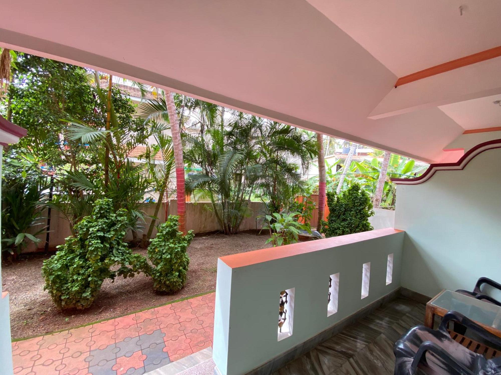 Packbag Comfort Bed & Breakfast Kovalam Luaran gambar