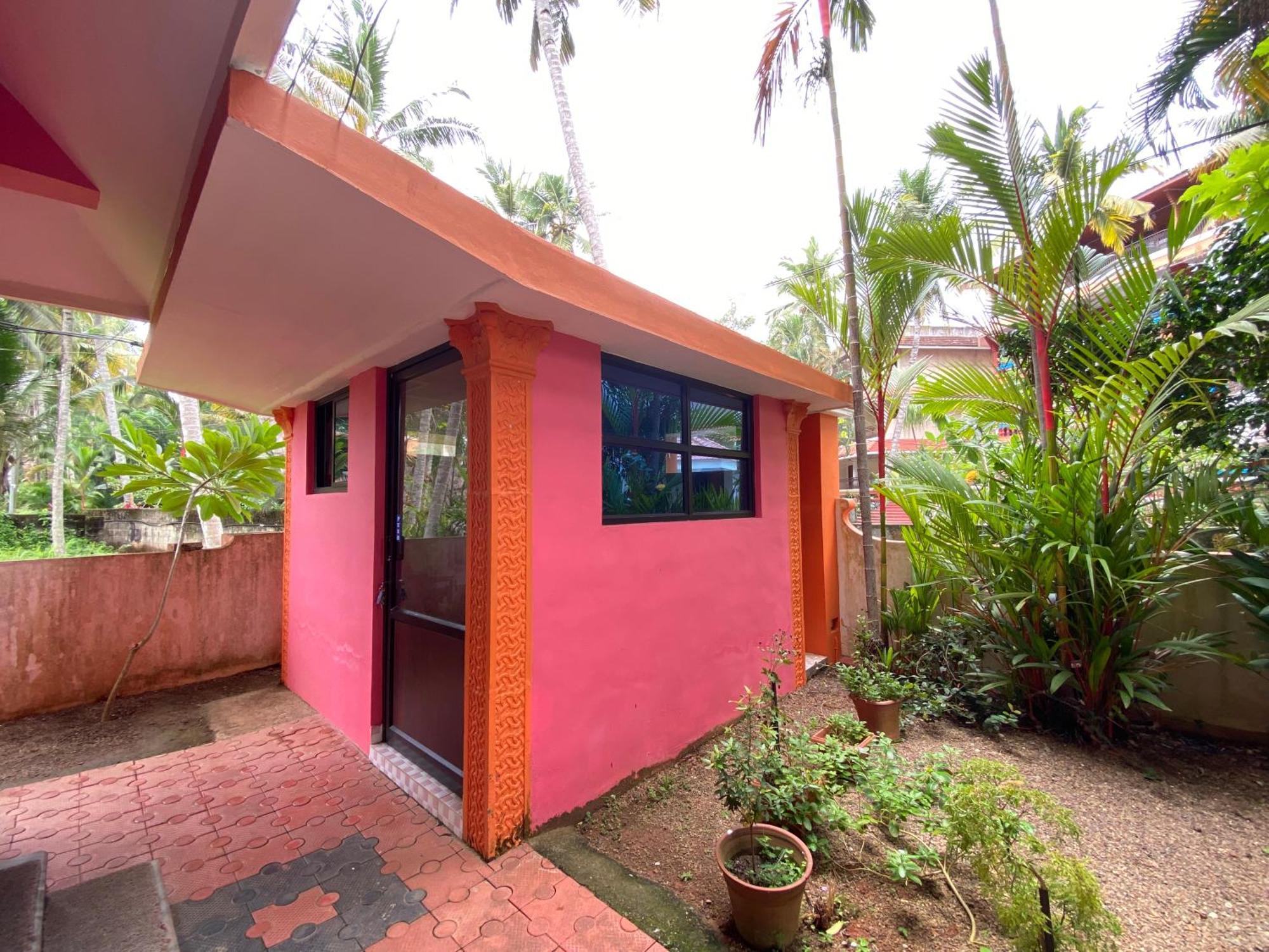 Packbag Comfort Bed & Breakfast Kovalam Luaran gambar