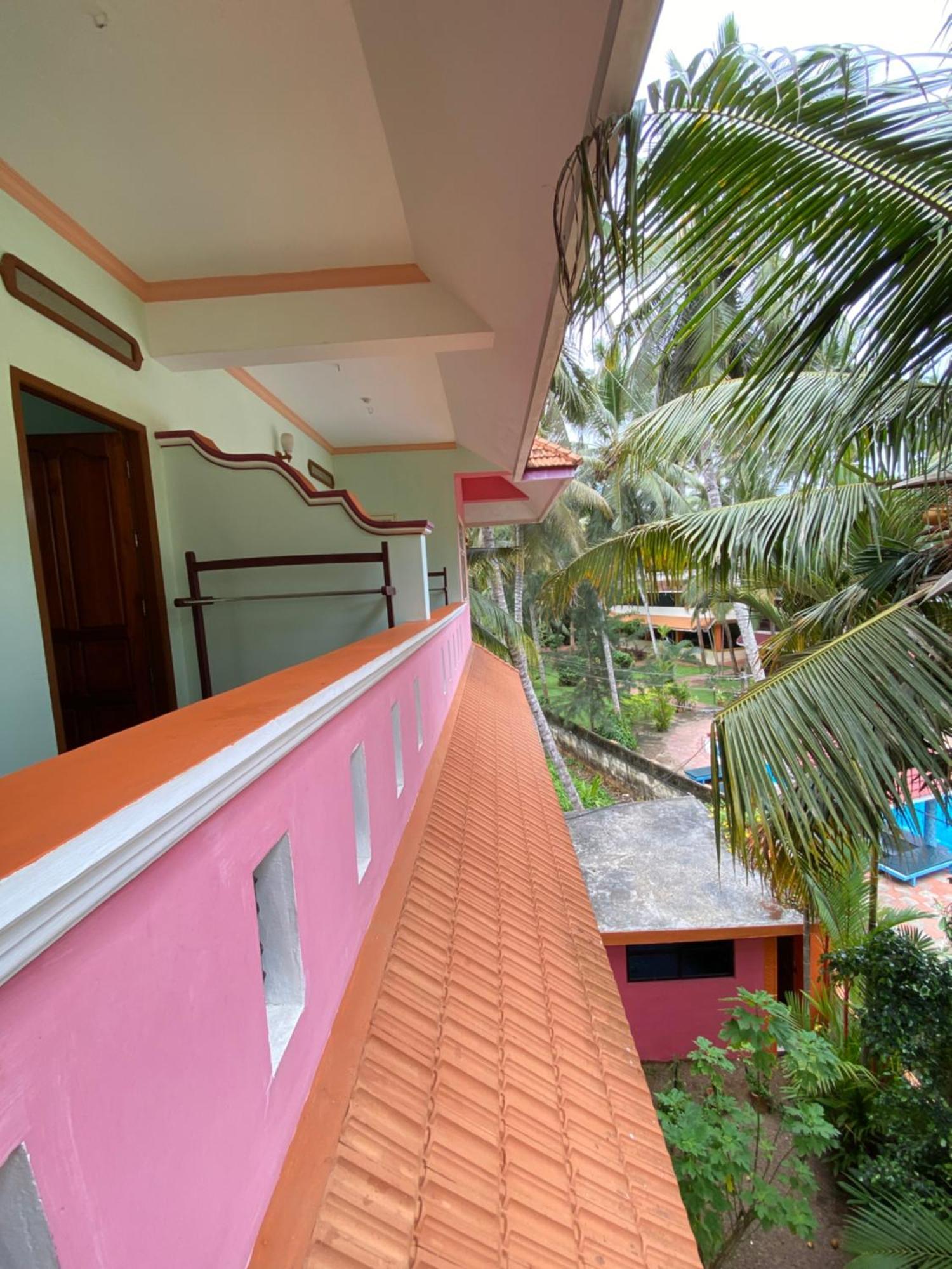 Packbag Comfort Bed & Breakfast Kovalam Luaran gambar