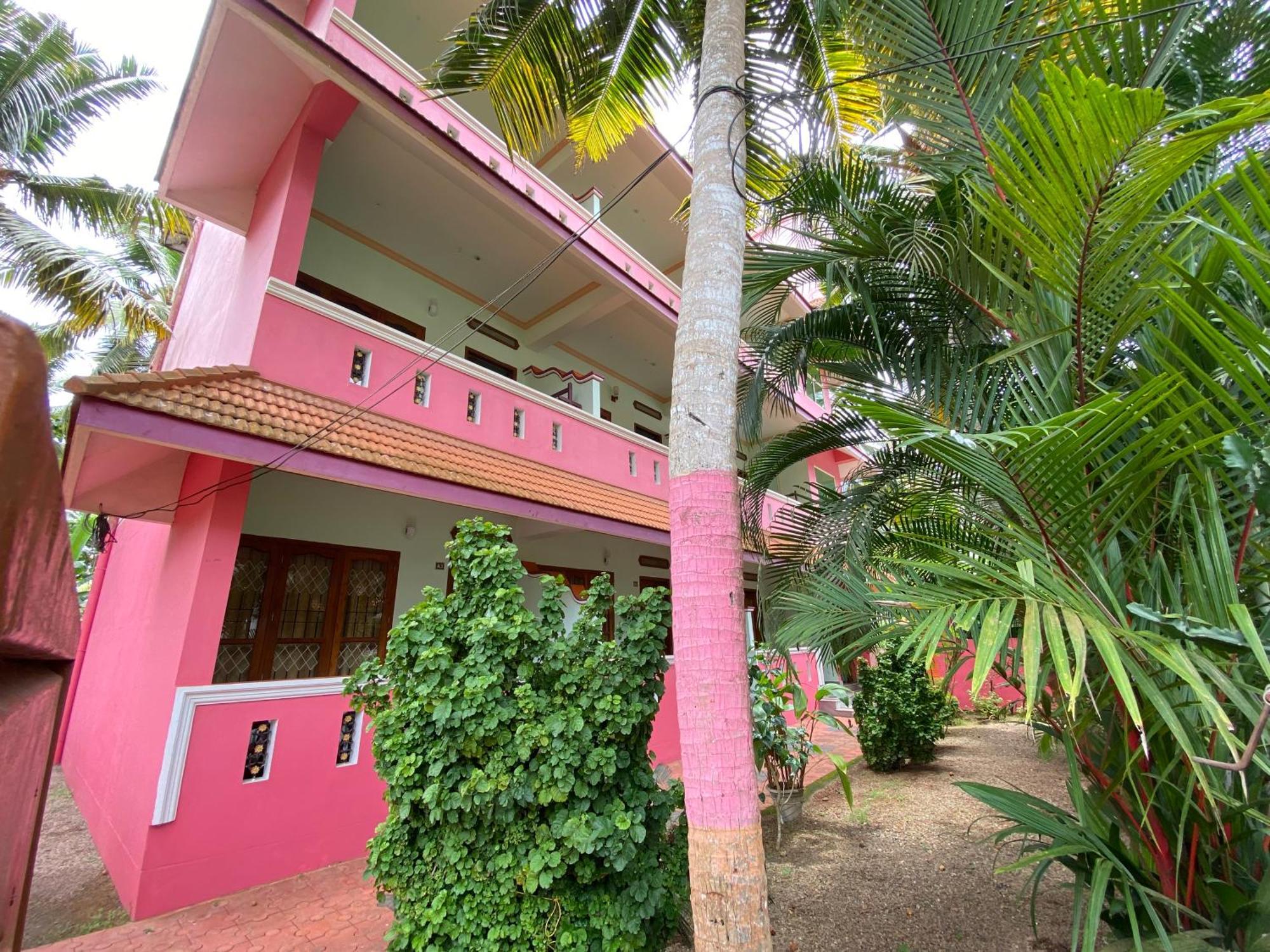 Packbag Comfort Bed & Breakfast Kovalam Luaran gambar