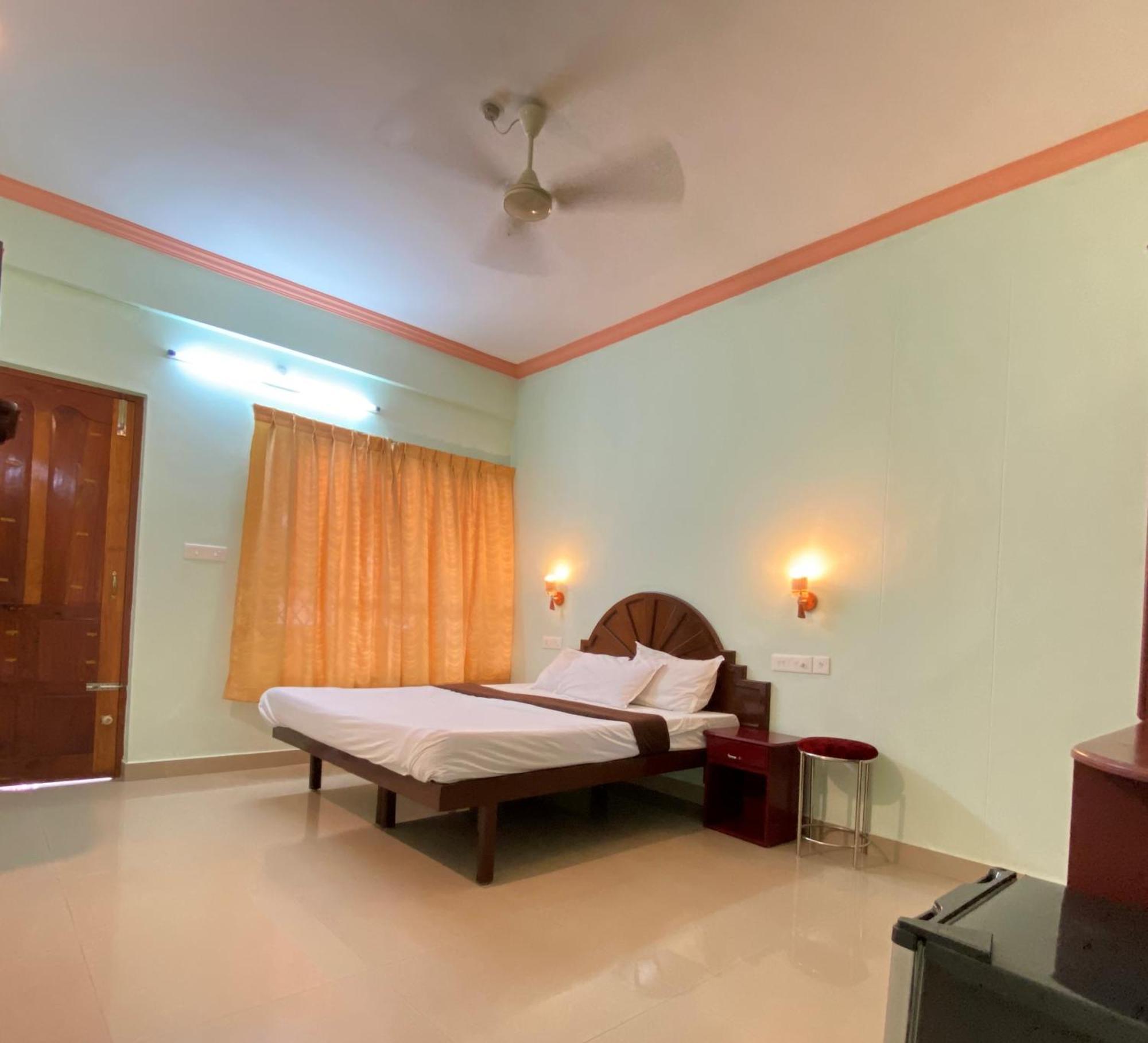 Packbag Comfort Bed & Breakfast Kovalam Luaran gambar