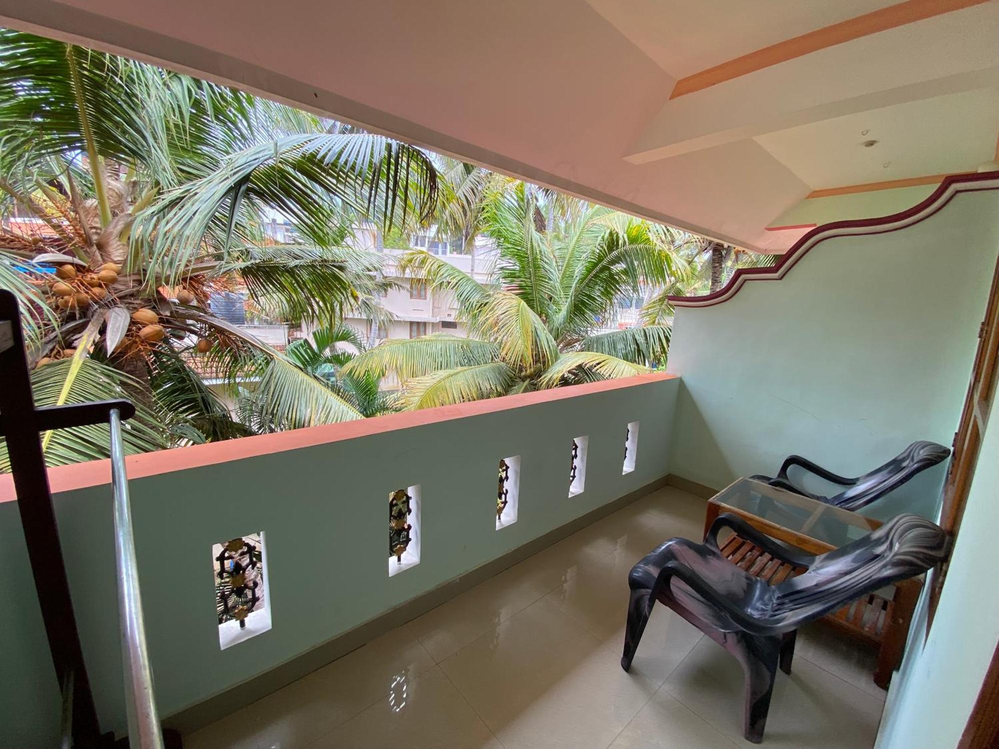 Packbag Comfort Bed & Breakfast Kovalam Luaran gambar