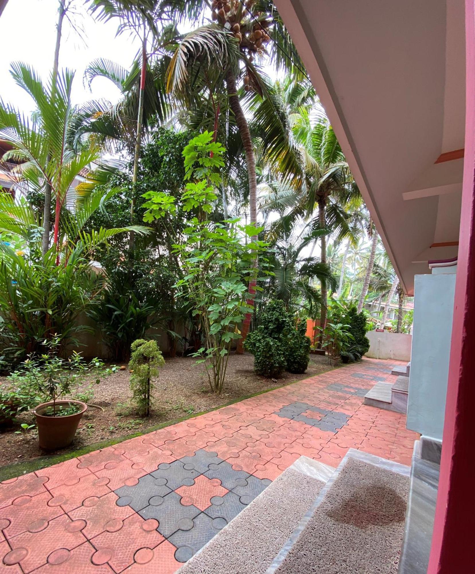 Packbag Comfort Bed & Breakfast Kovalam Luaran gambar